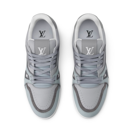 Trainer in Grey