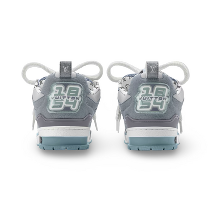 Skates in Grey