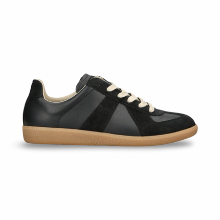 Gats in Black