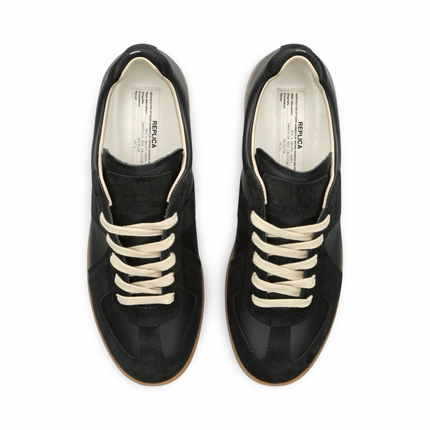 Gats in Black