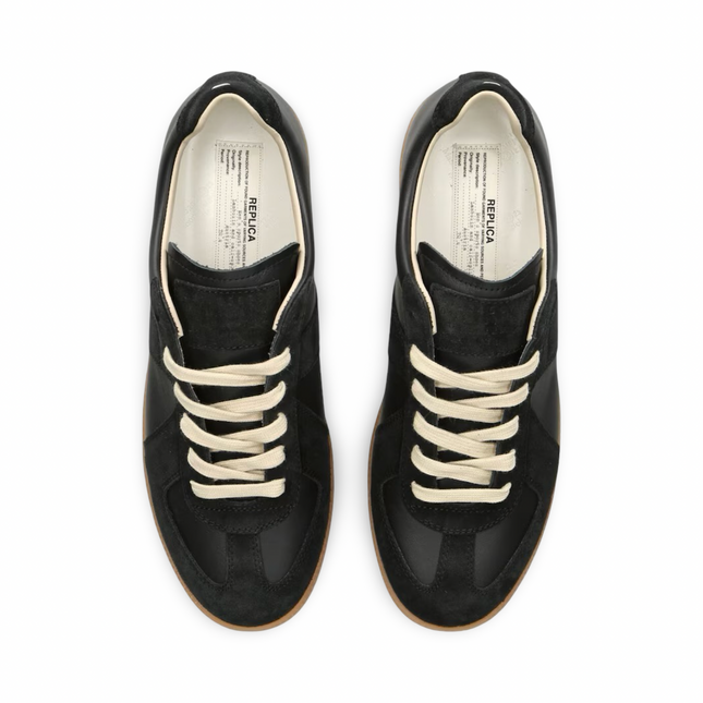 Gats in Black