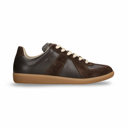 Gats in Brown