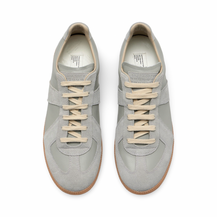 Gats in Grey